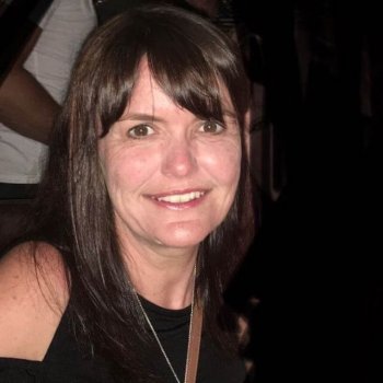 Photo of the blogger Lindsay from Live, Parent, Teach, Repeat who wrote and shared their story - The Runt Of The Litter